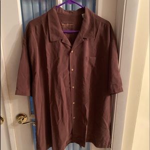 Tommy Bahama XXL Men’s Button up shirt purple